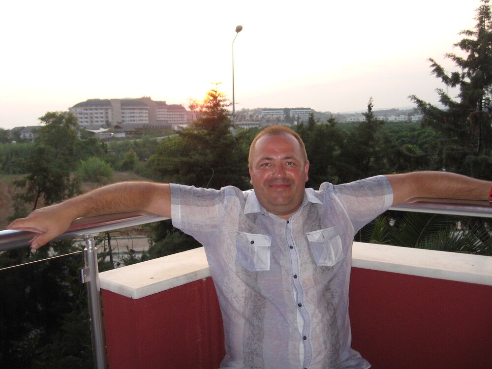  54179825  Alex, 55 ,     