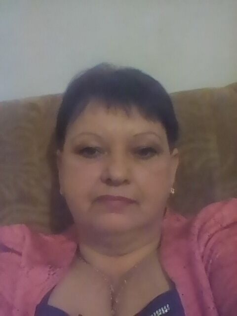  24907315  Elina, 54 ,    
