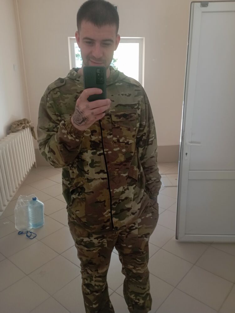  35248035  Sergei, 31 ,    --