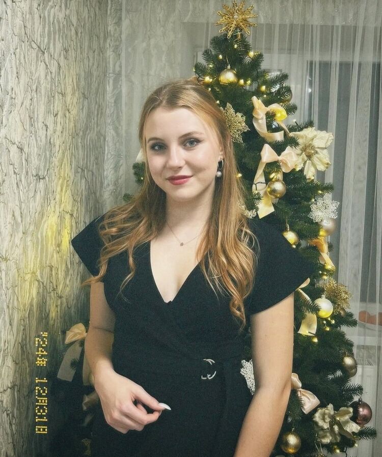  49348905  Diana, 19 ,    