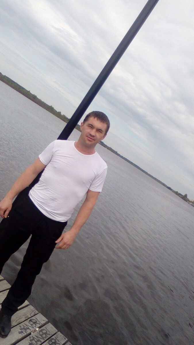  9642775  Evgen, 41 ,    