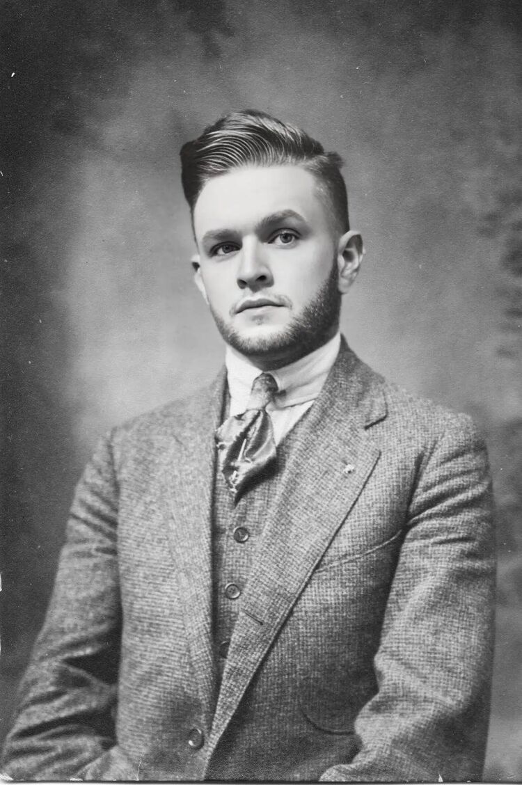 ���� 38713925 ������� ����, 41 ���, ���� ���������� � ���������