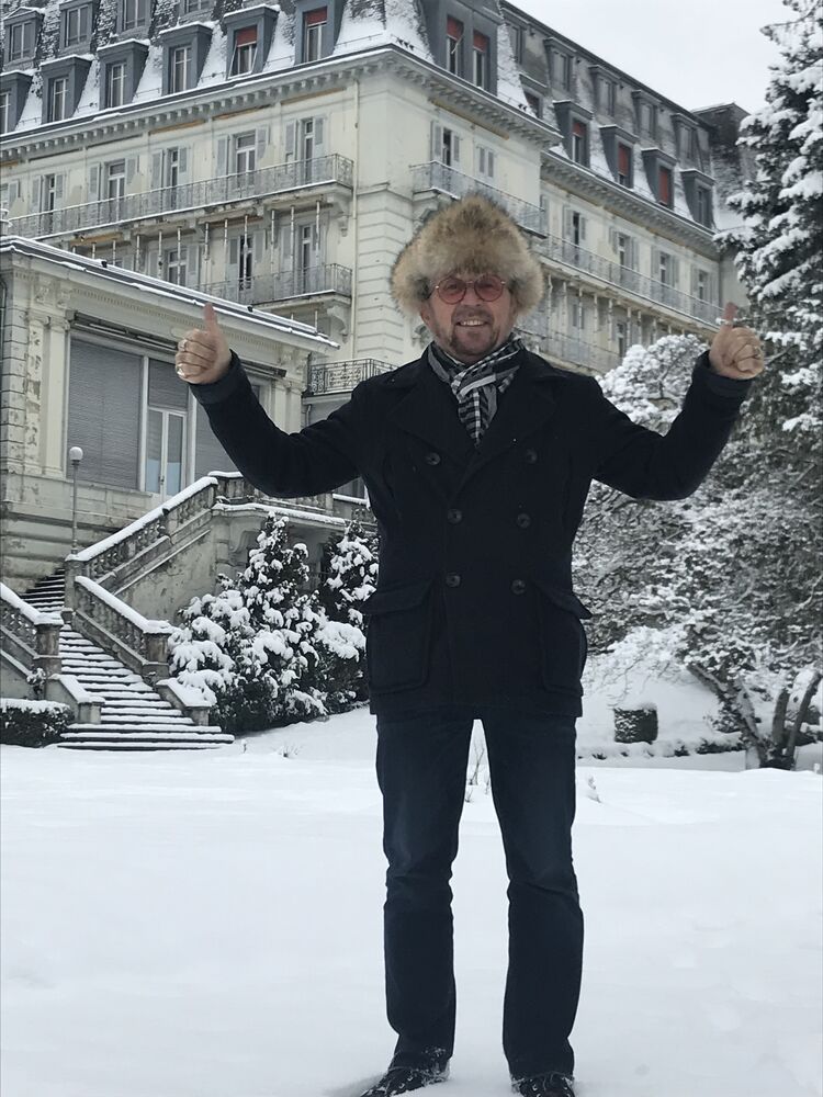  26183565  Alex, 59 ,    