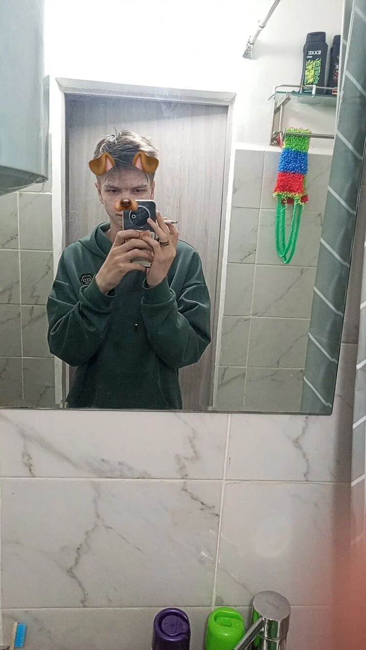  52242565  , 20 ,    -