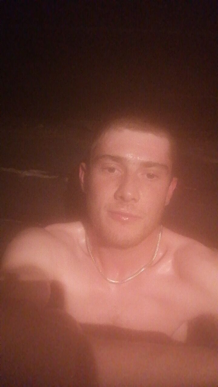  25498785  , 28 ,    