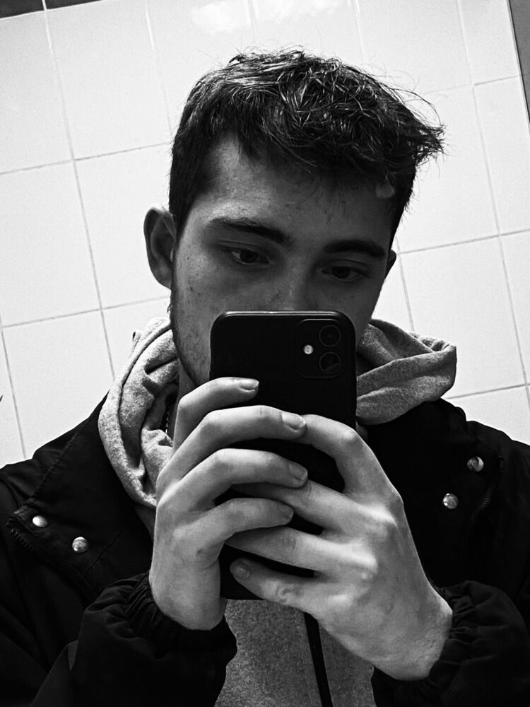  42240745  , 24 ,    