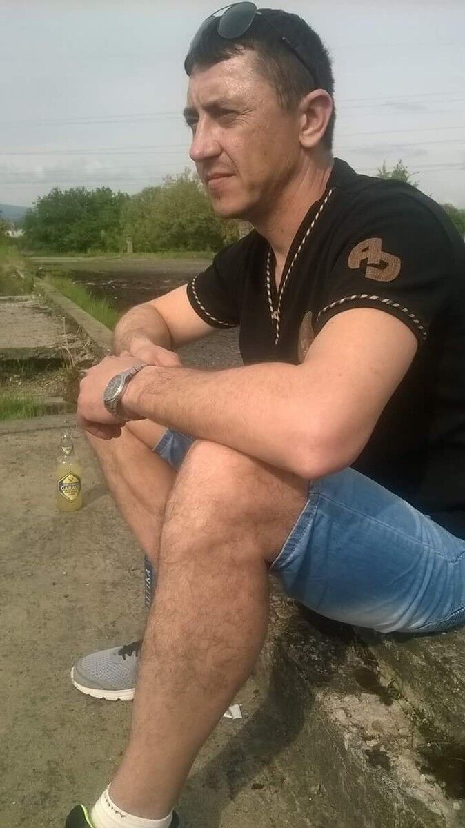  12060335  Yariklow, 44 ,    