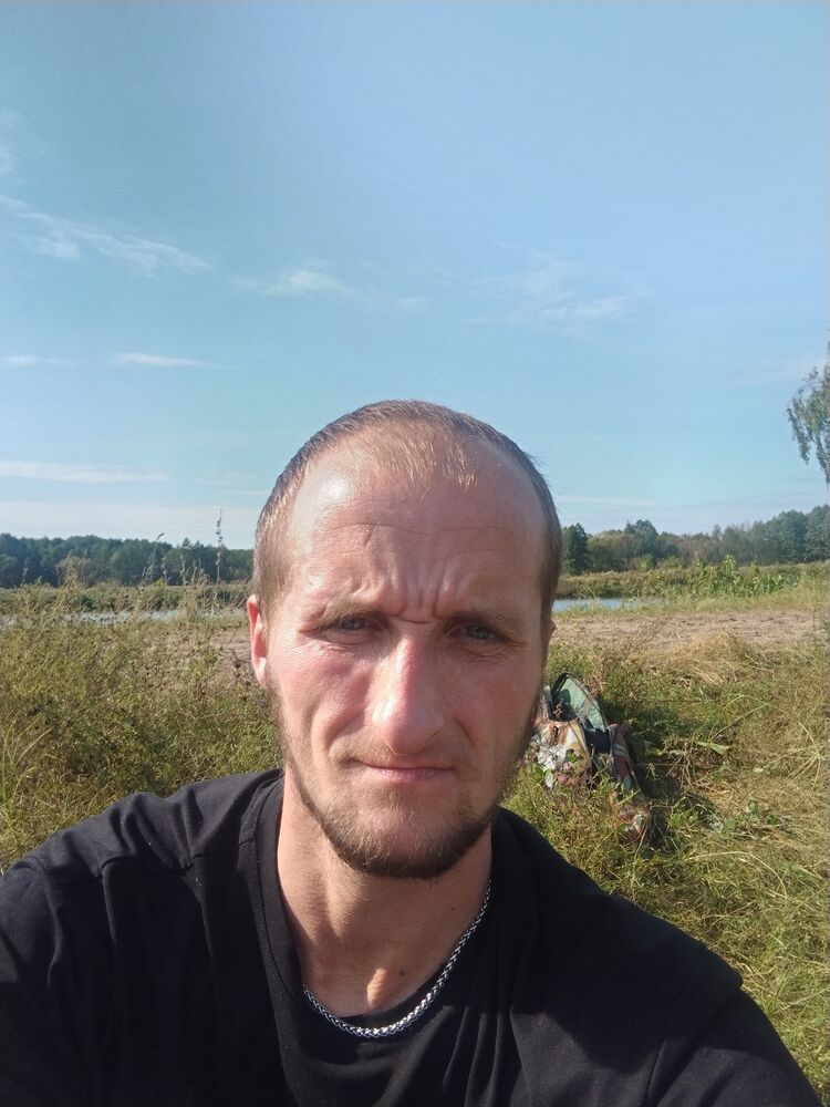  53660385  Sergey, 40 ,    