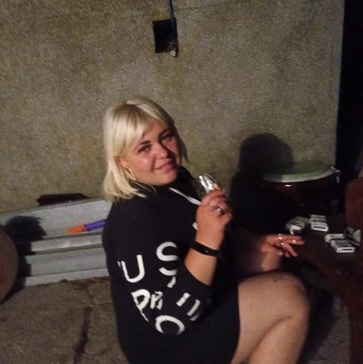  24381745  , 33 ,    