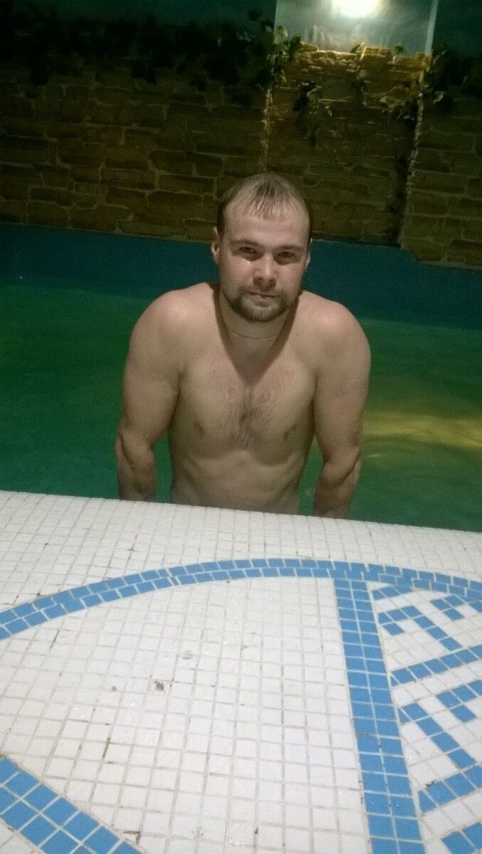  ,   Stas, 36 ,   