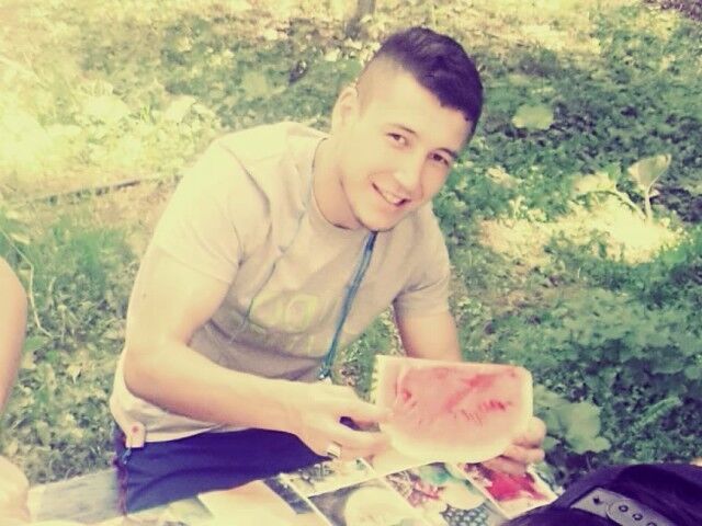  ,   Kamron, 33 ,     , c 