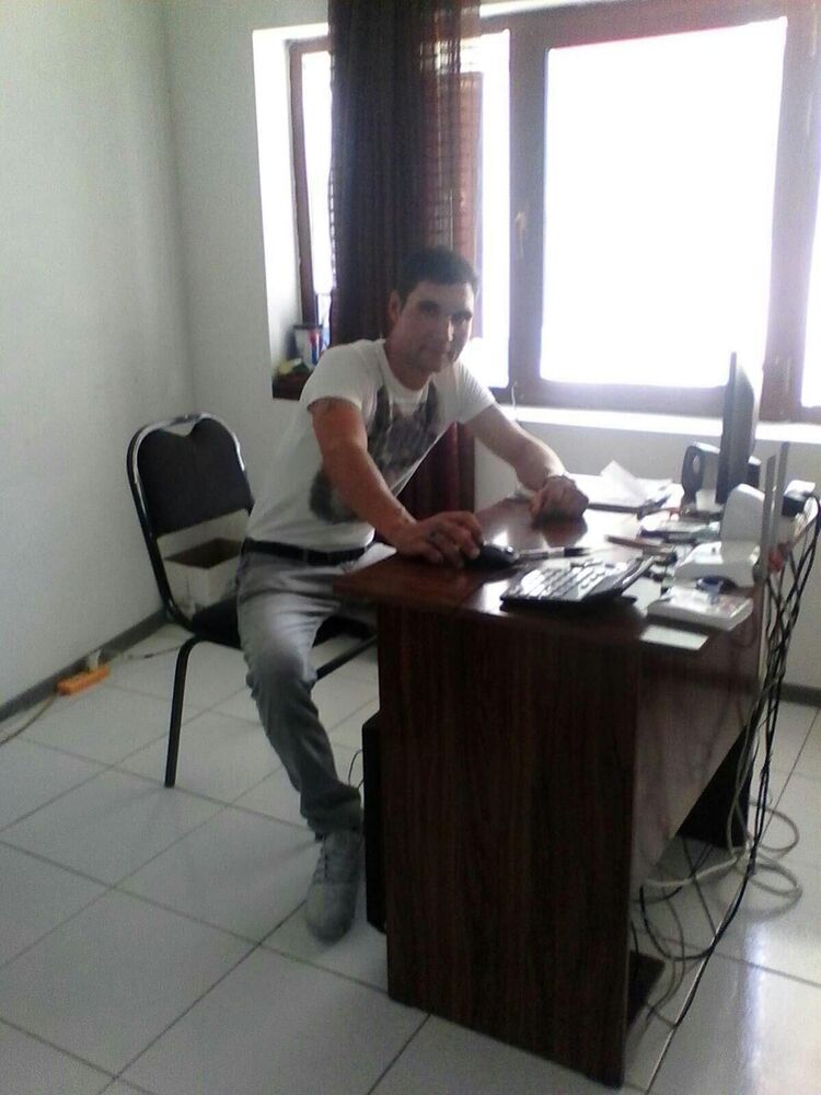  ,   Ivan, 42 ,   ,   , c , 