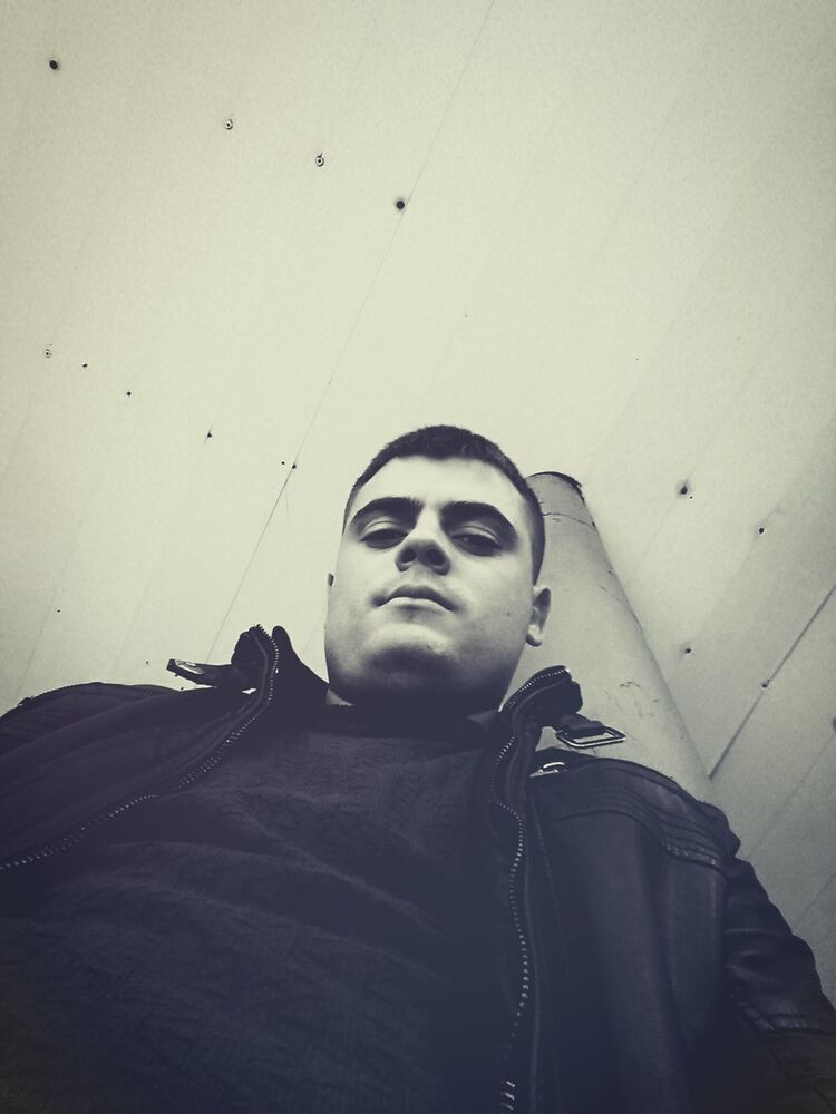  ,   Knut, 29 ,   