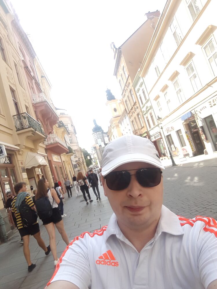  25665405  Sergii, 39 ,    Plzen