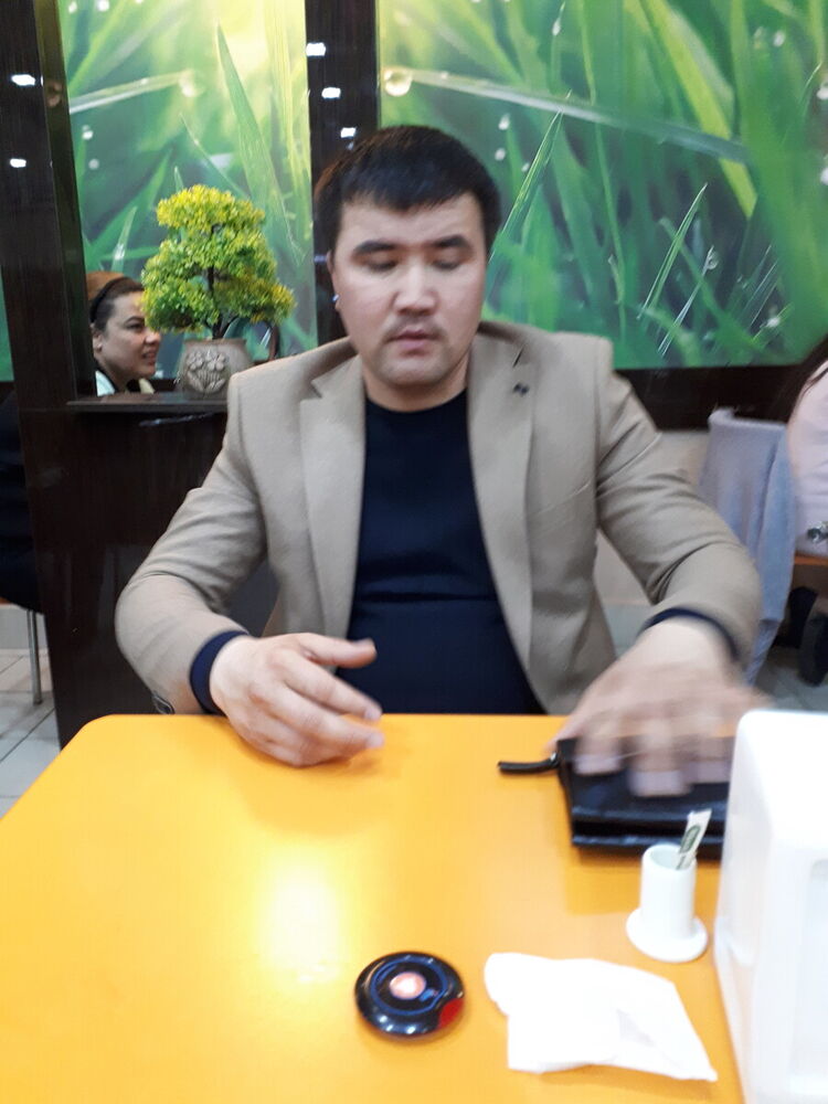  20203475  Xamid, 36 ,    