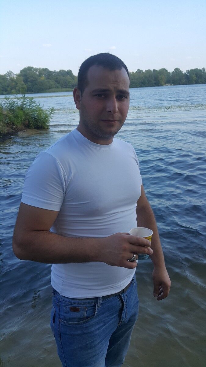  --,   Erik, 35 ,     , c 
