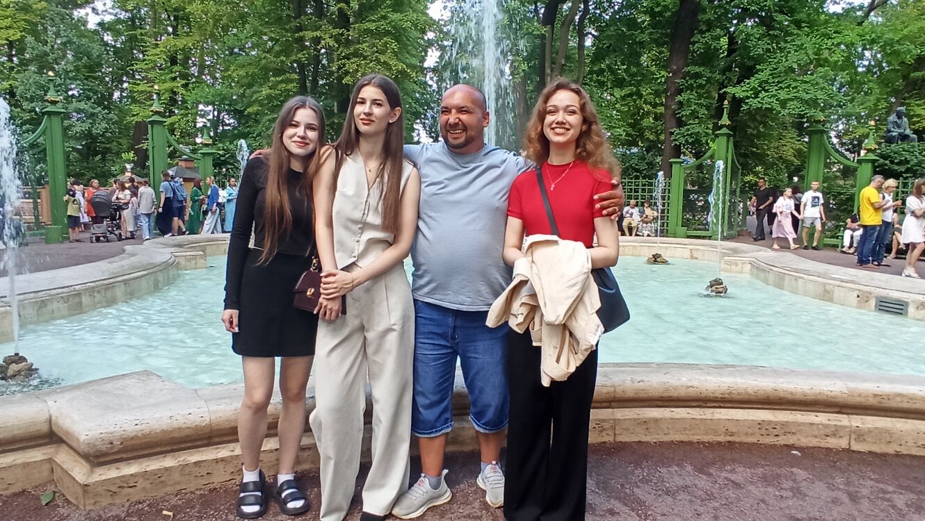  45219225  , 42 ,    -