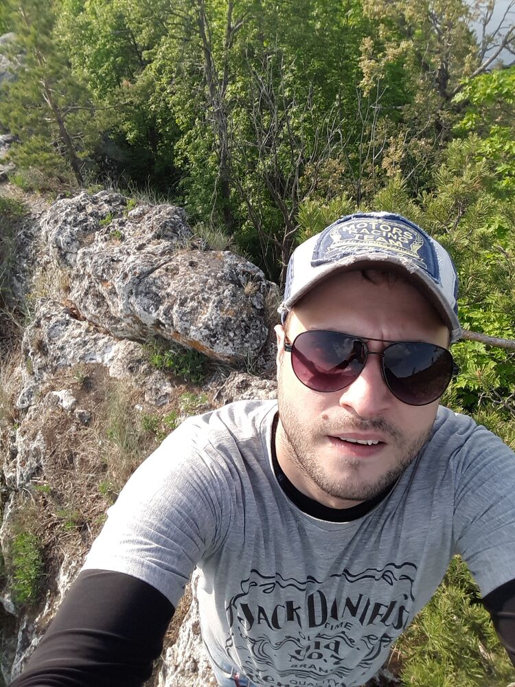  29435405  Artyom, 36 ,    