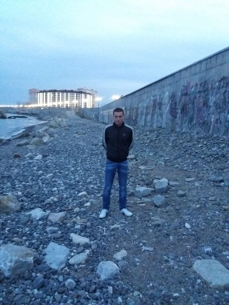  49525185  Andrey, 39 ,    