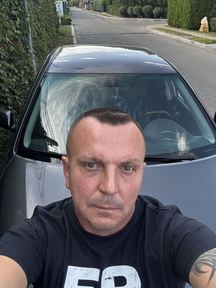  46437115  , 45 ,    