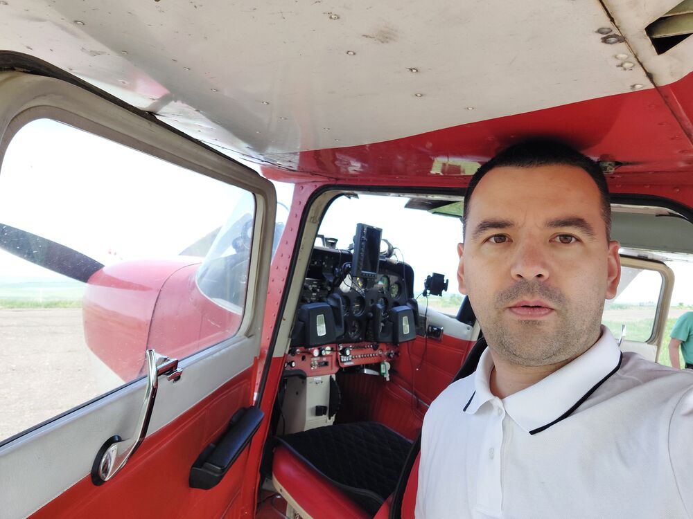  38059615  Alpay, 37 ,     