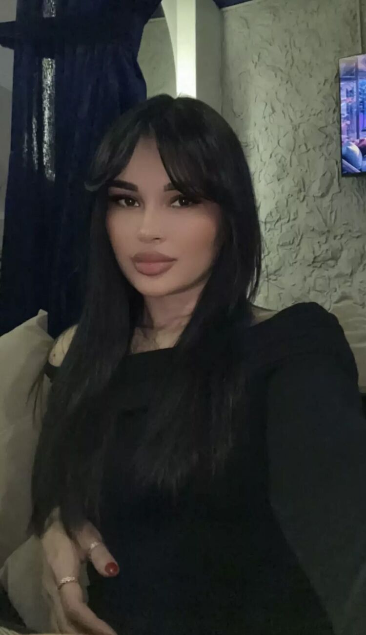 ���� 55718475 ������� Queen, 25 ���, ���� ���������� � ��������