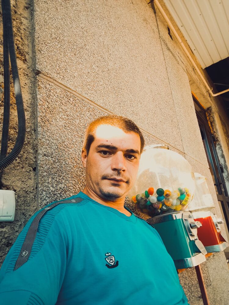  ,   Enver, 31 ,   ,   