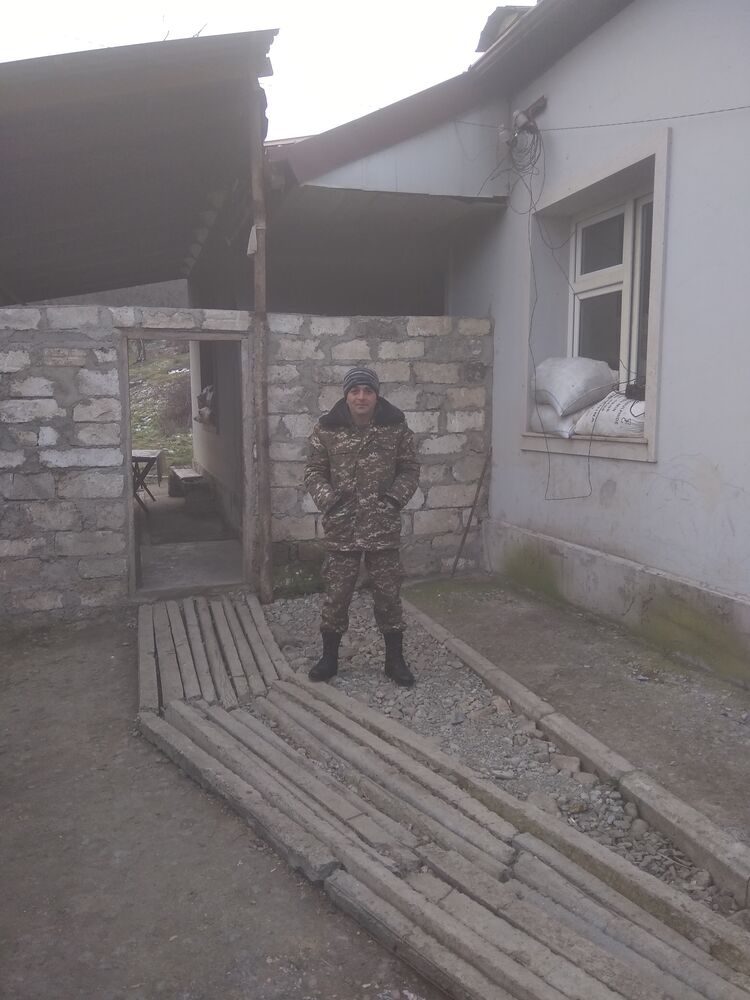  24790735  , 38 ,    