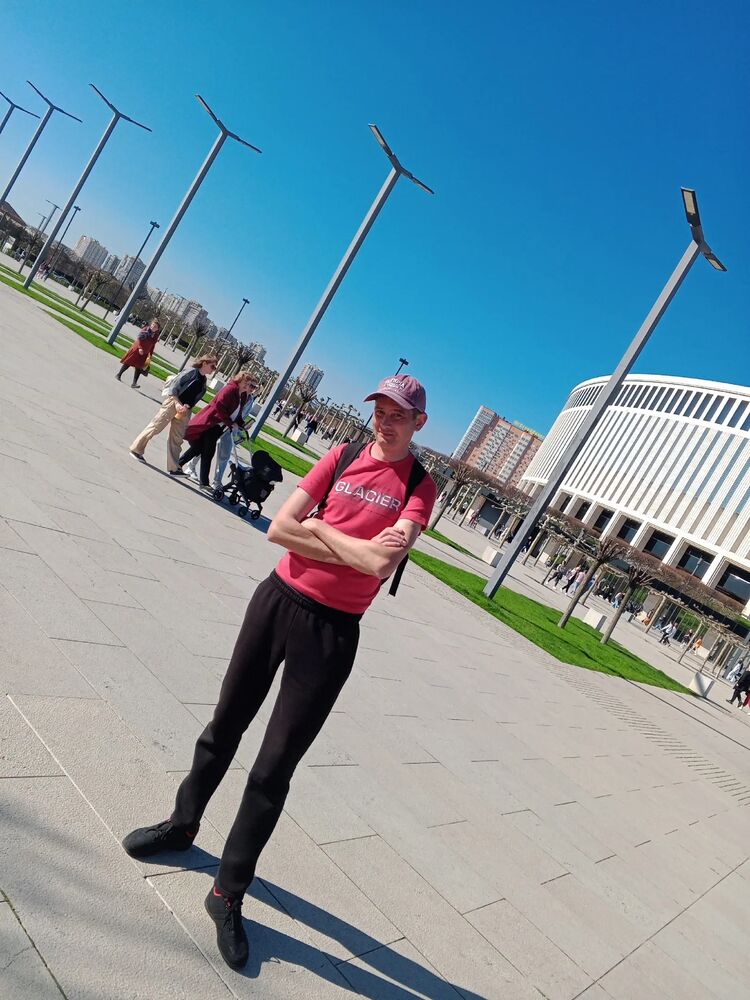  42828215  Oleg, 41 ,    