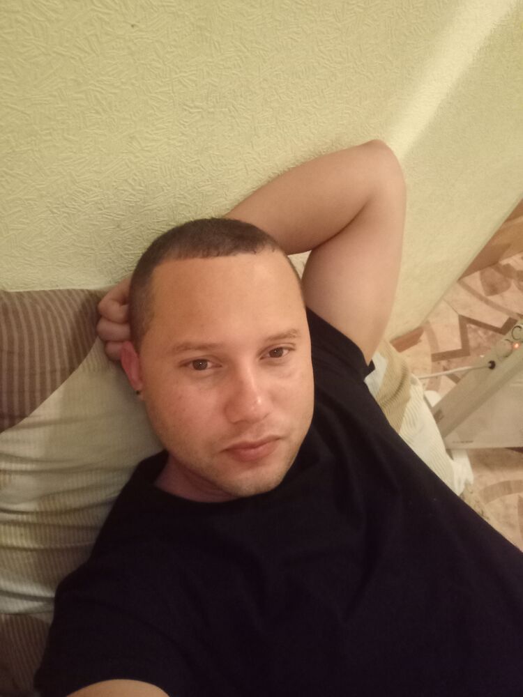  42091165  Andris, 30 ,    