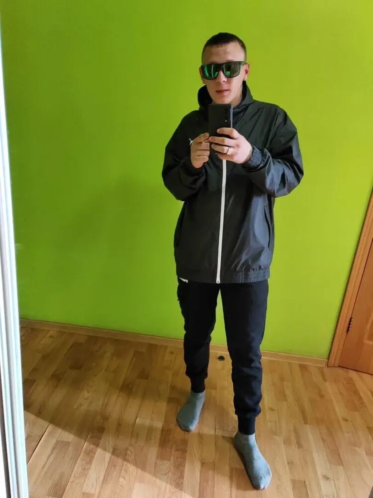  52968105  , 27 ,    