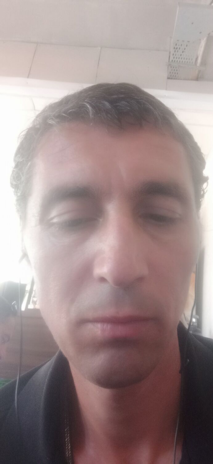  44447515  MiHENEA, 40 ,    