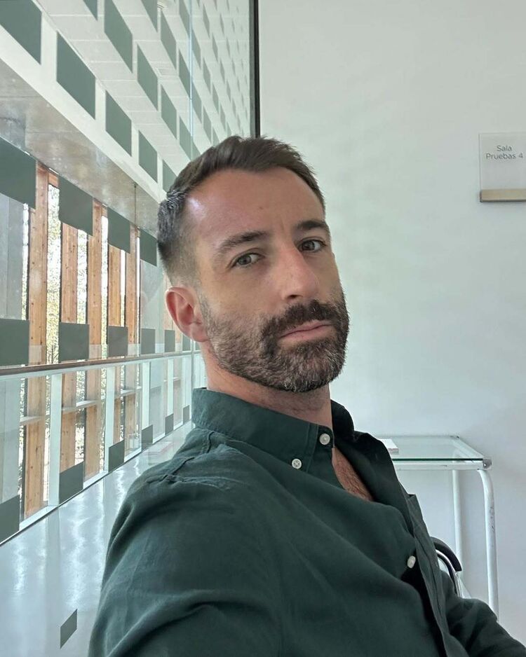  51087365  , 37 ,    