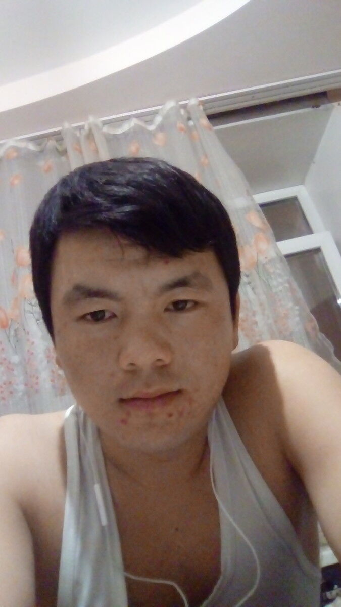 ,   Iman, 31 ,   ,   , c , 