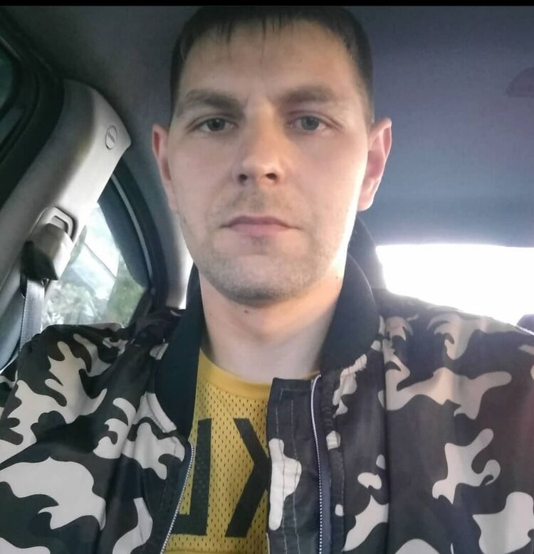  ,   Artemka, 38 ,   