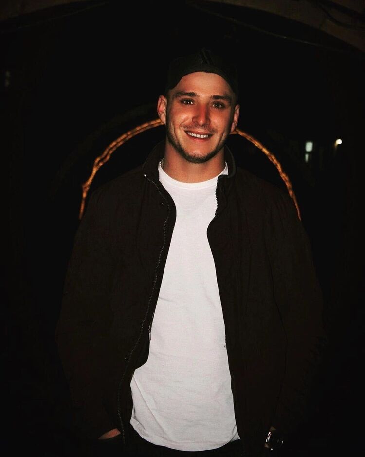  ,   Ibraim, 27 ,   ,   