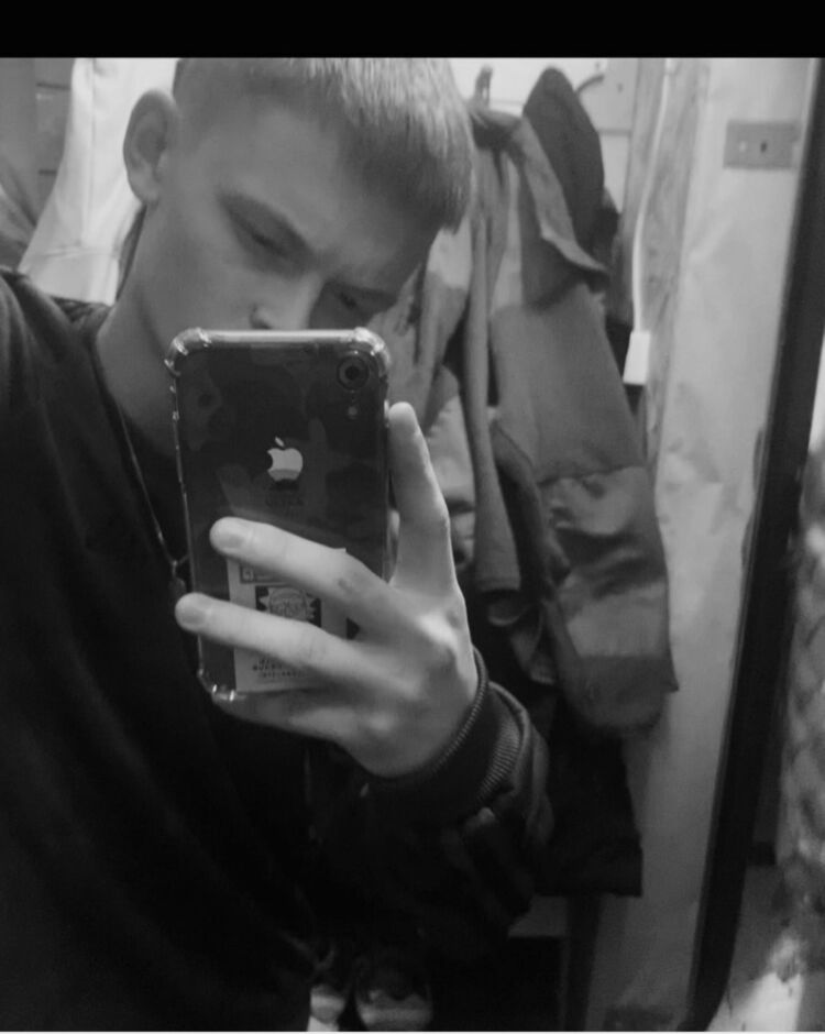  ,   Maks, 21 ,   ,   