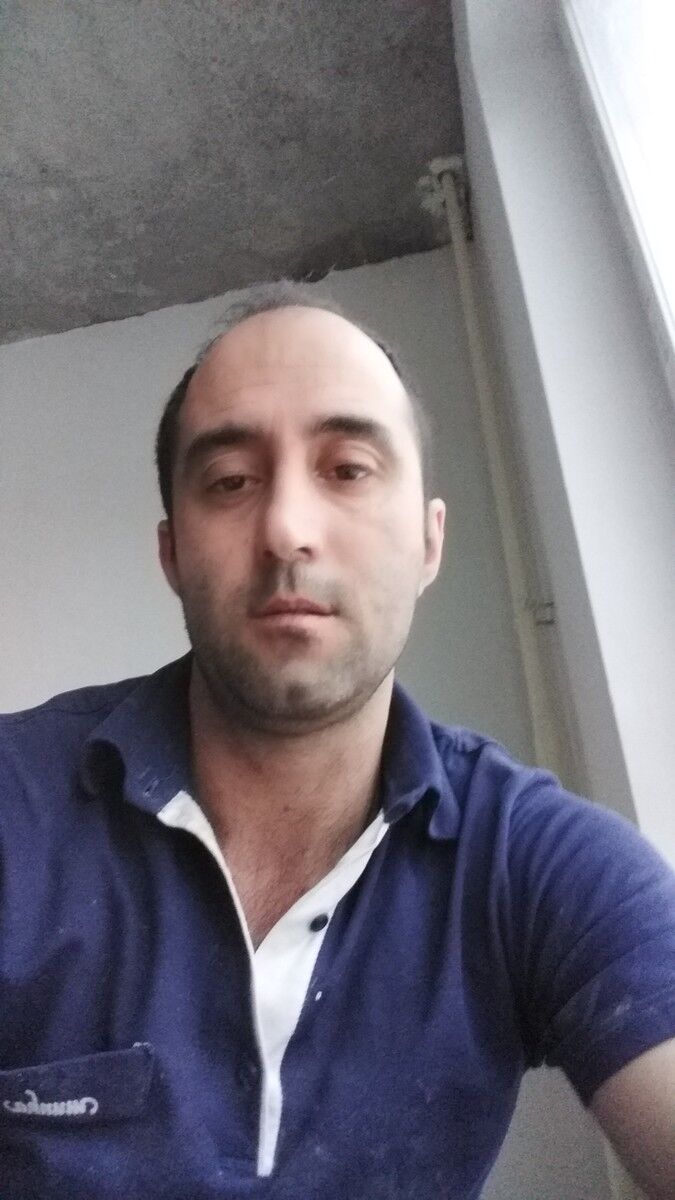  18308555  , 39 ,    