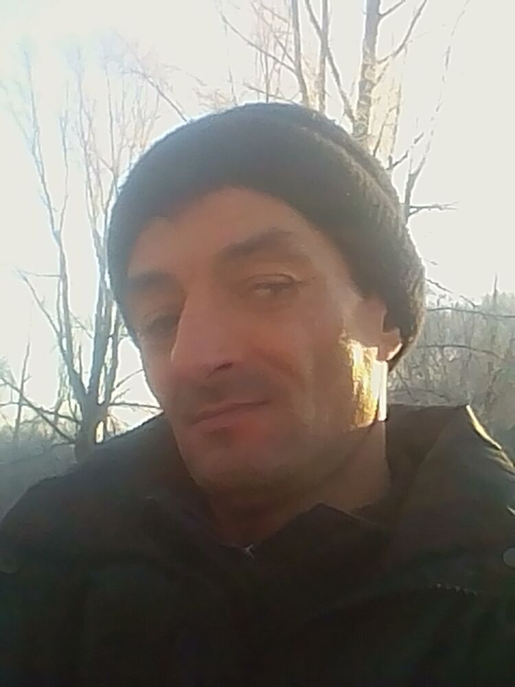 18023105  , 42 ,    