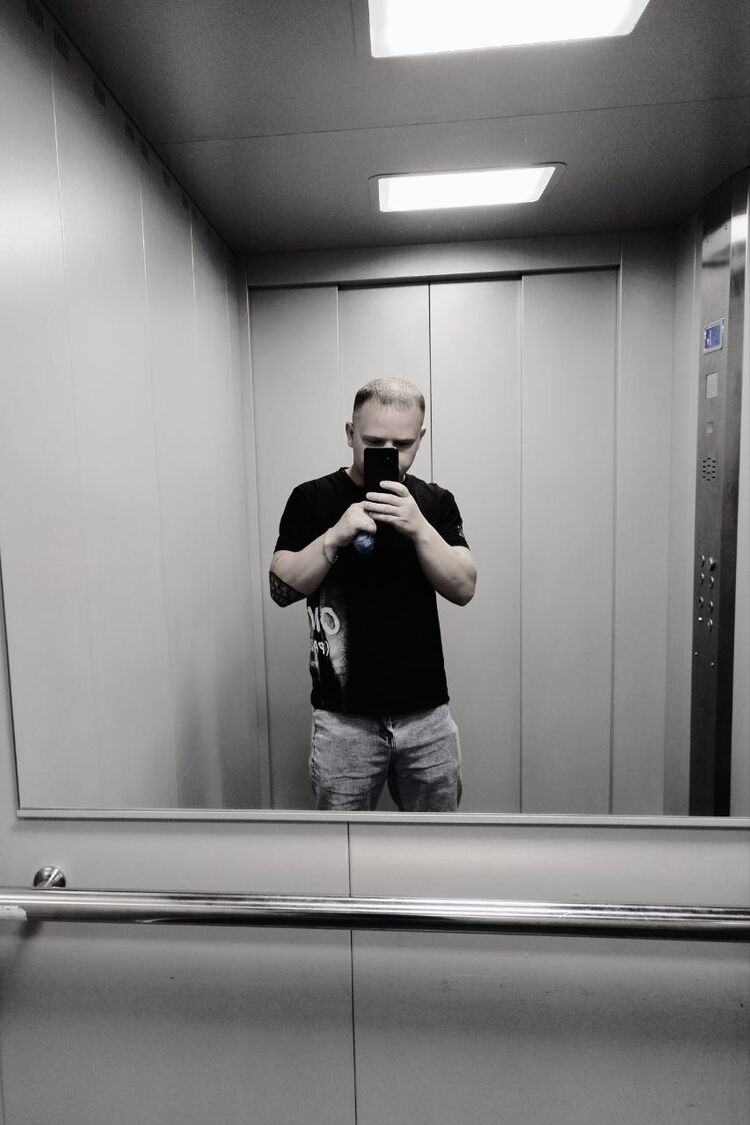  43689555  , 27 ,    