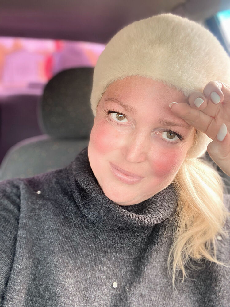  53891825  , 44 ,    -