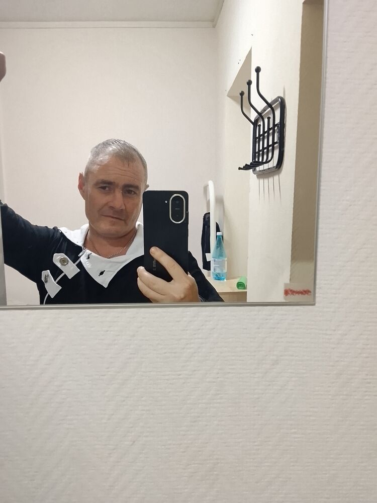  53928745  , 42 ,    