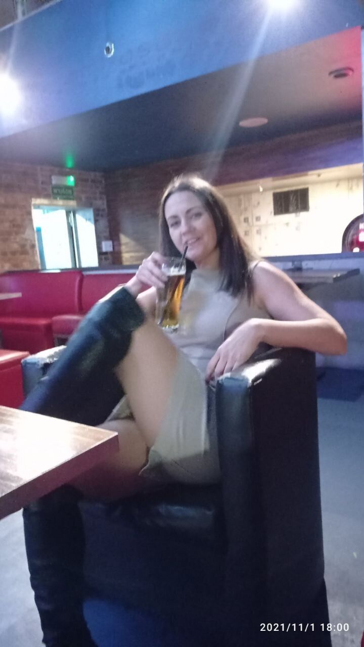  --,   Viktory, 43 ,   