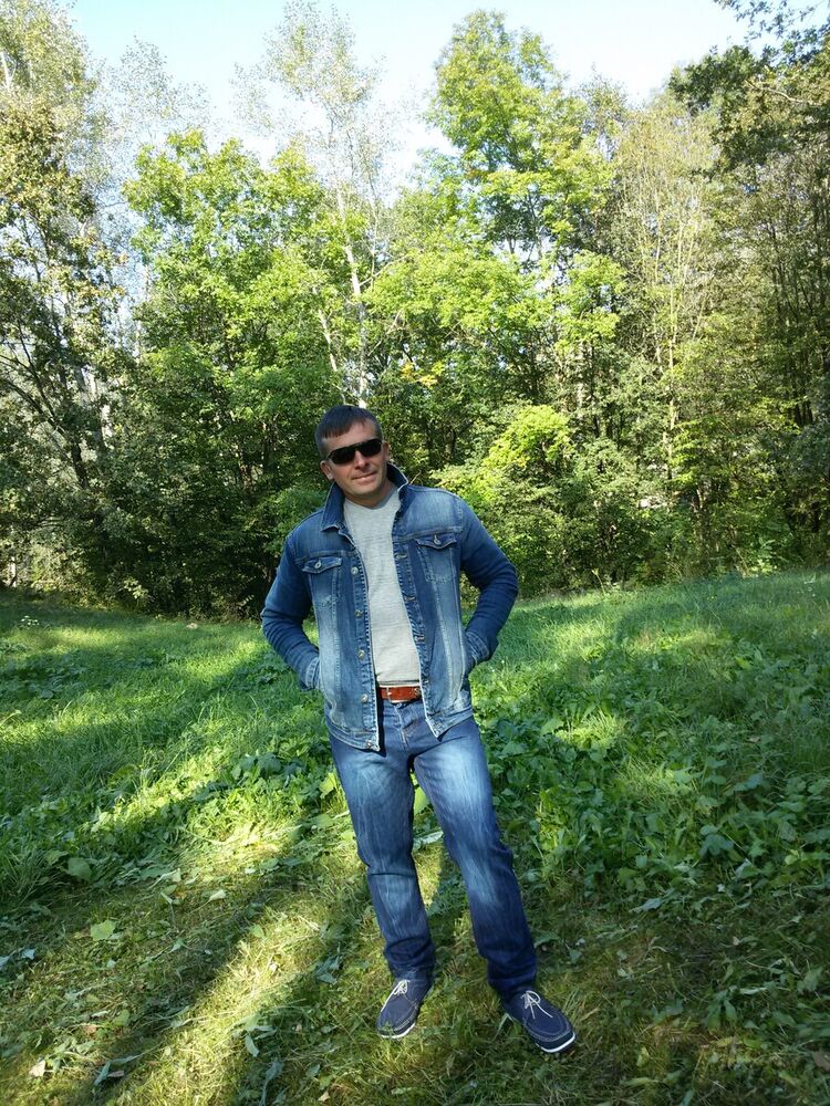  20421295  , 44 ,    