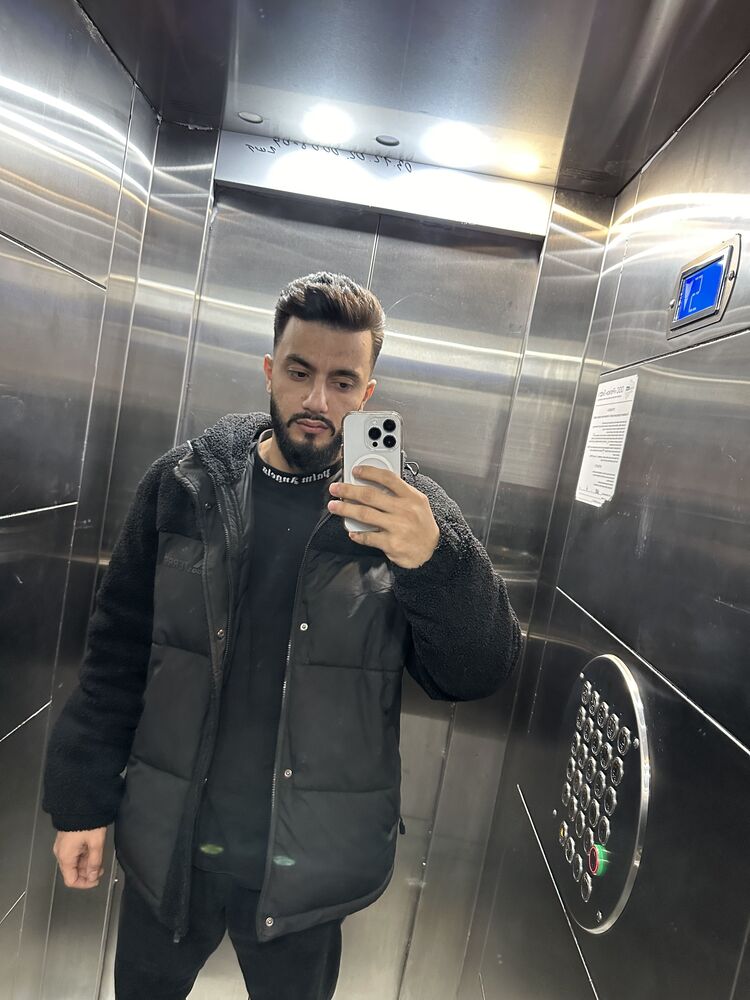  45680595  , 29 ,    