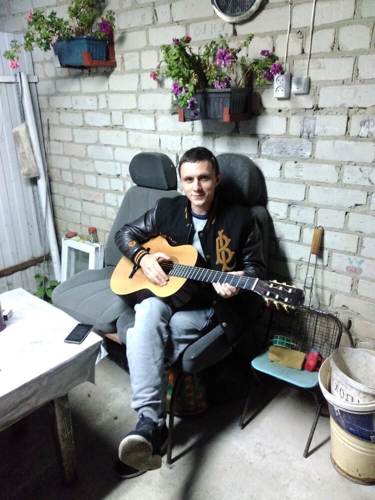  ,   Roman, 30 ,  