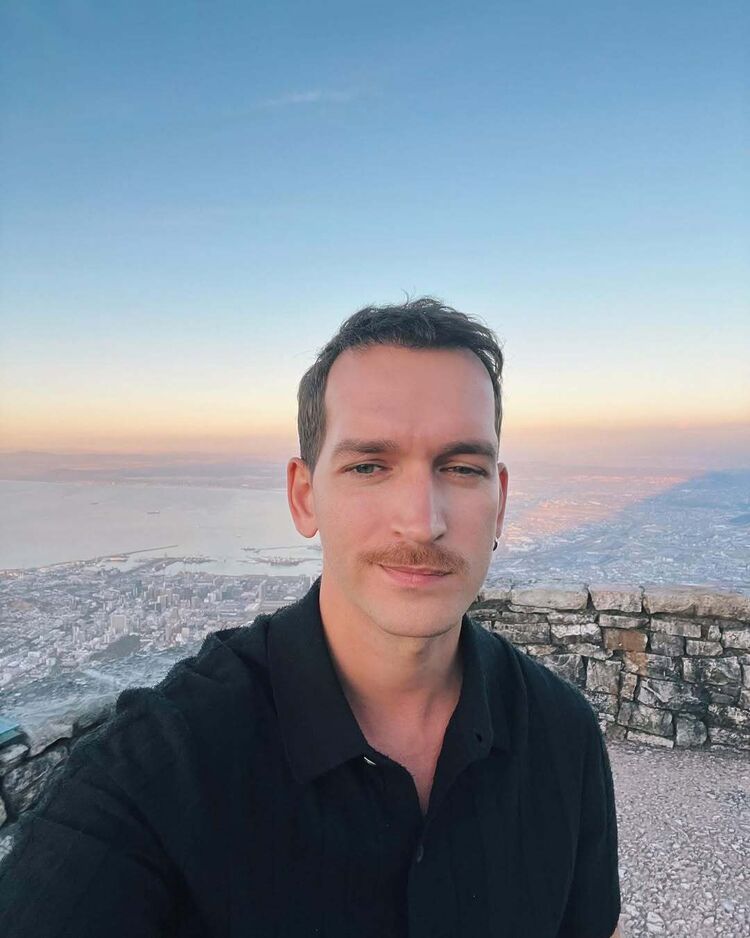  49660475  , 36 ,    -