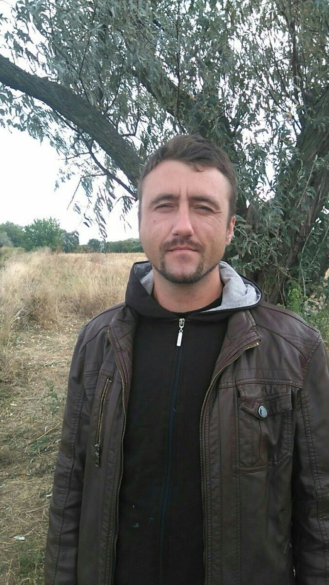  11235585  Pasha, 39 ,    