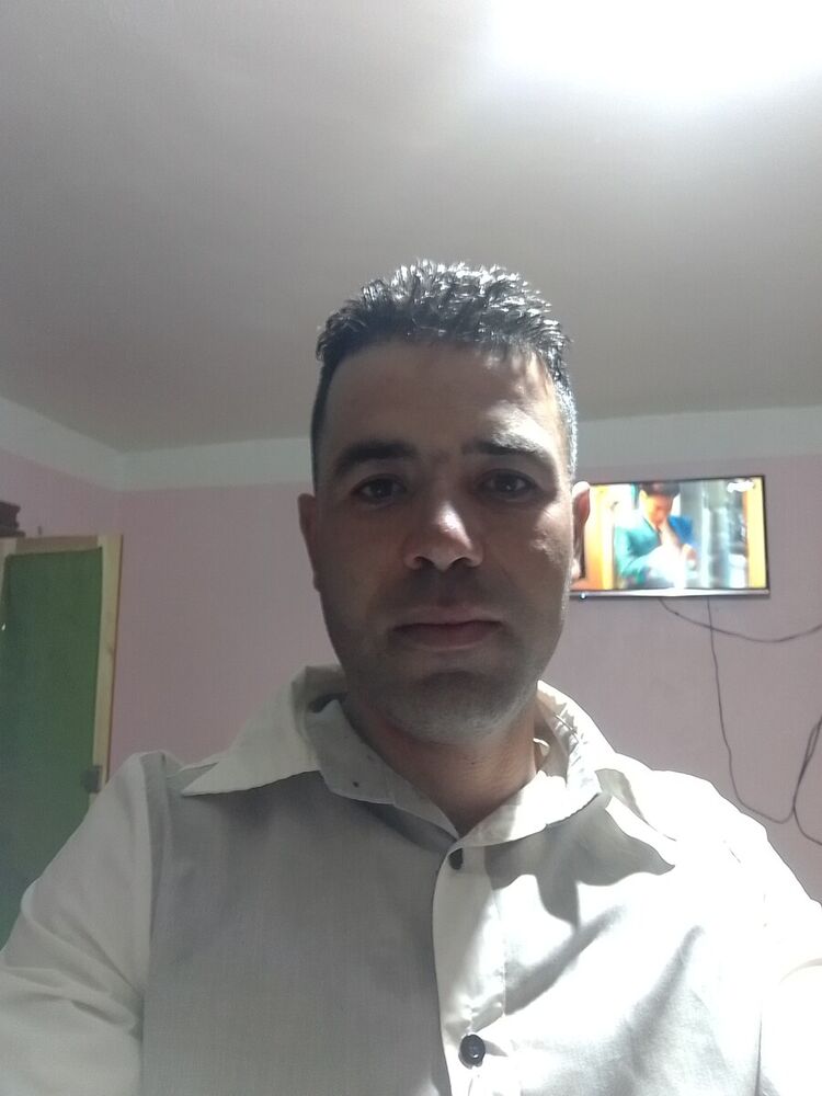  21529275  Abdo, 36 ,    Algiers