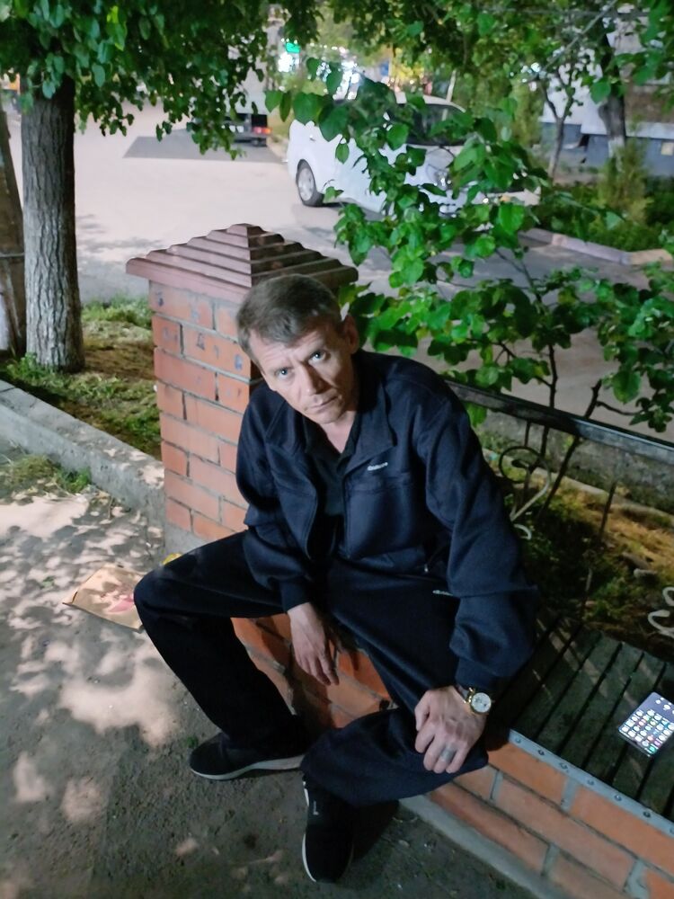  42986695   , 48 ,    